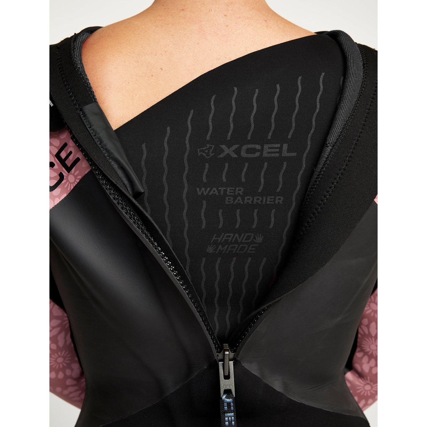 Women's Axis X Back Zip 4/3mm Full Wetsuit