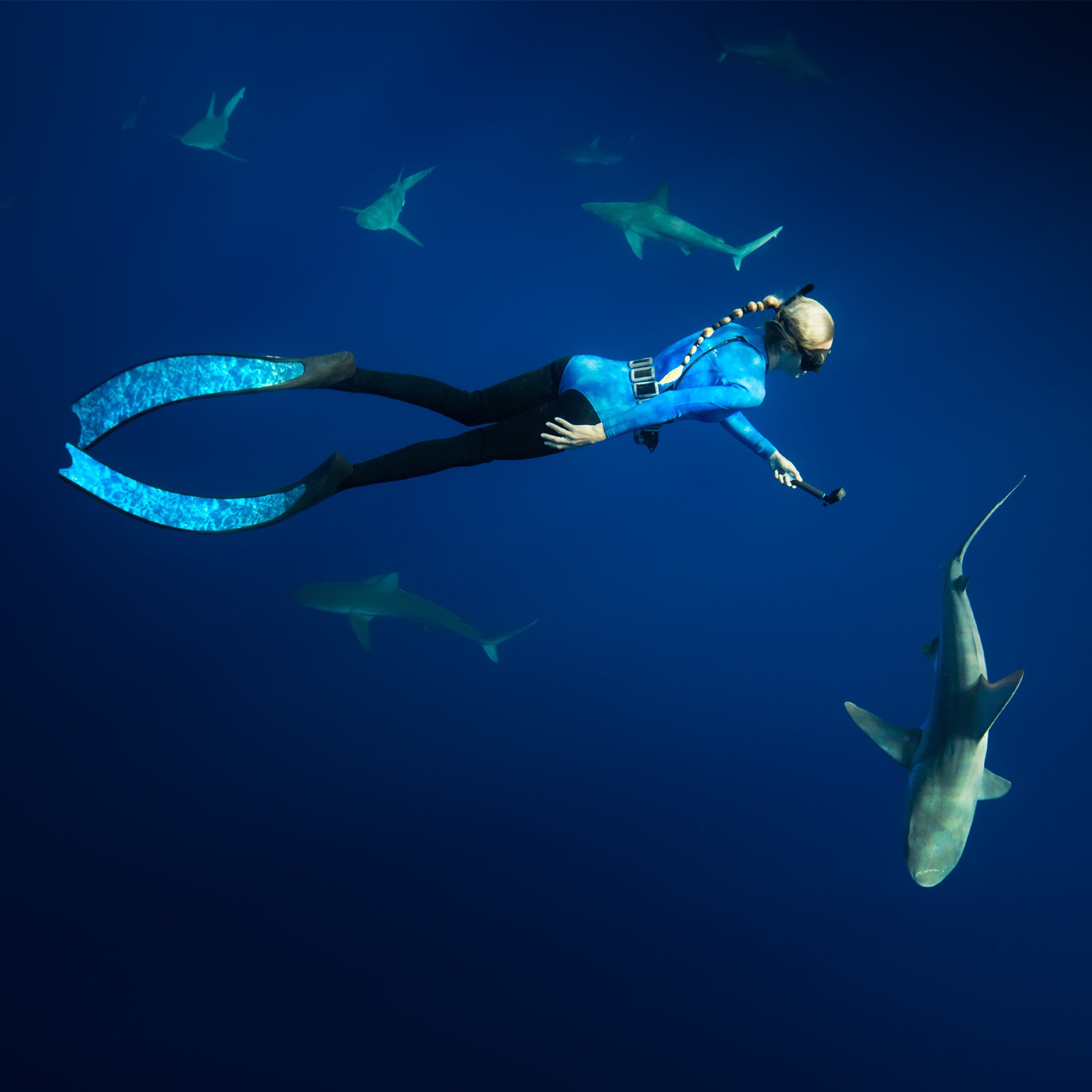 Women's Ocean Ramsey Water Inspired Axis Long Sleeve Back